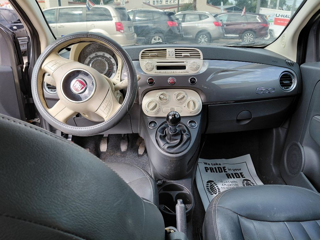 2013 FIAT 500 Image 9