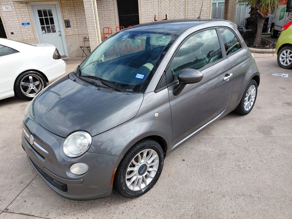 2013 FIAT 500 Image 13