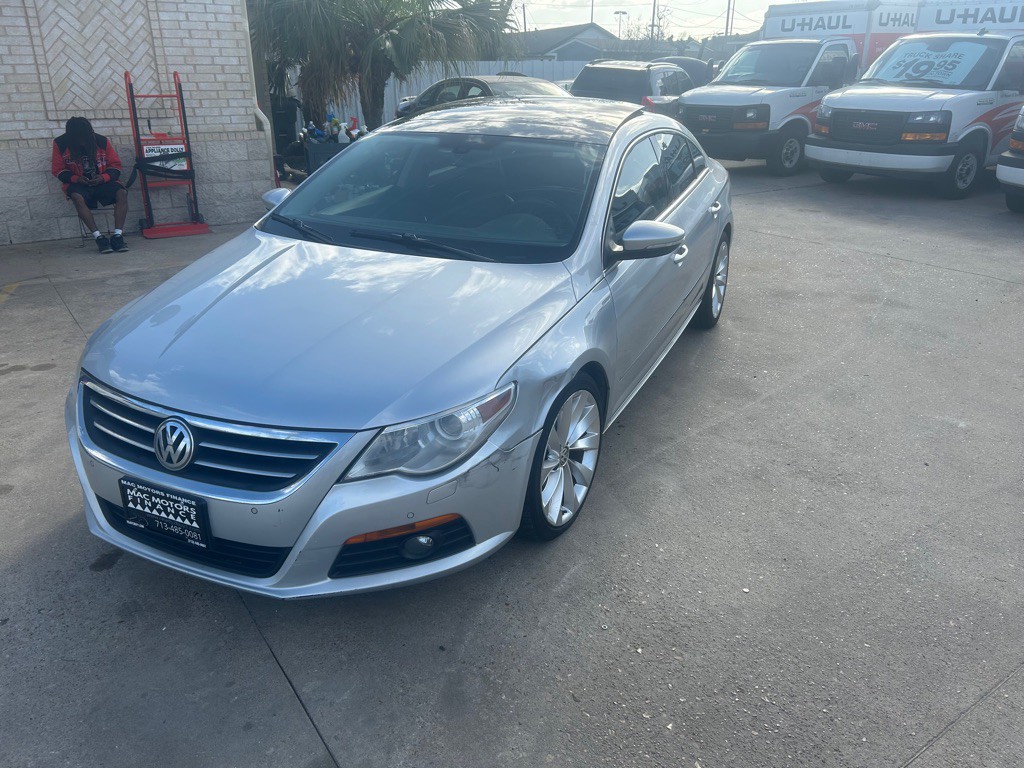 2010 Volkswagen CC Image 4