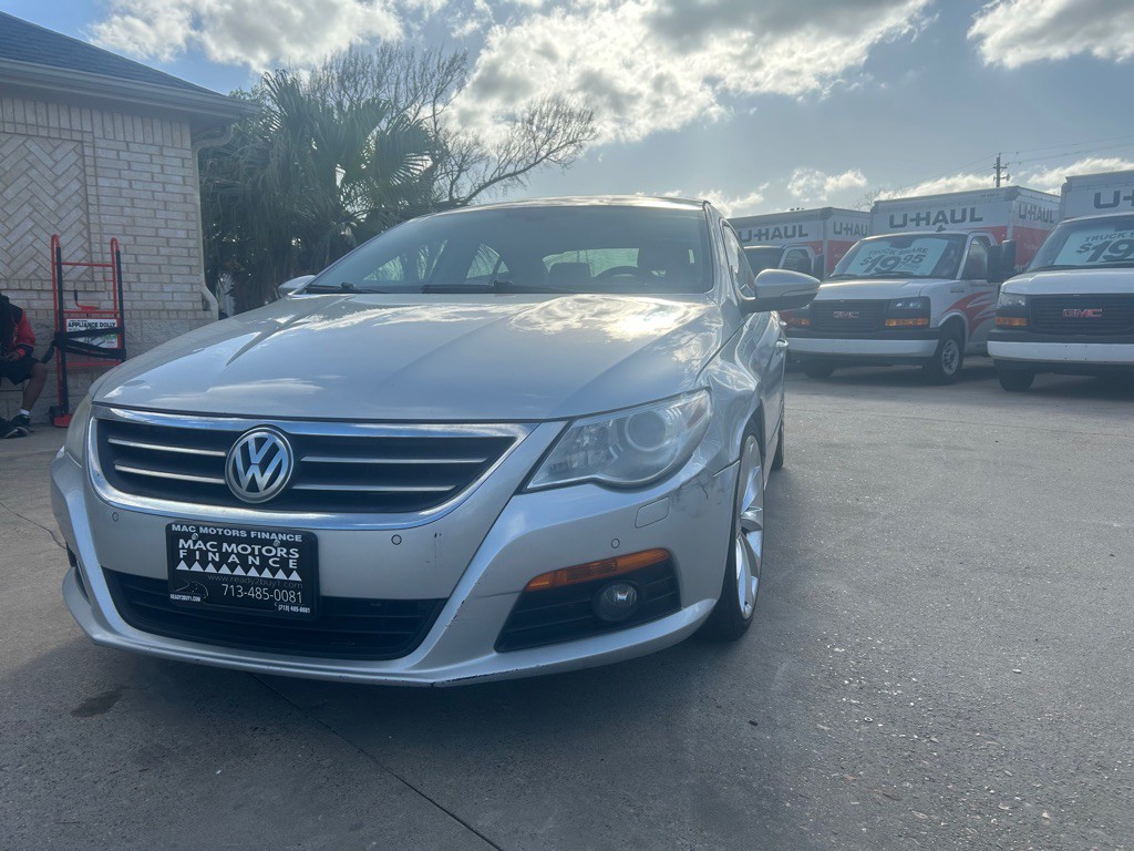 2010 Volkswagen CC Image 12