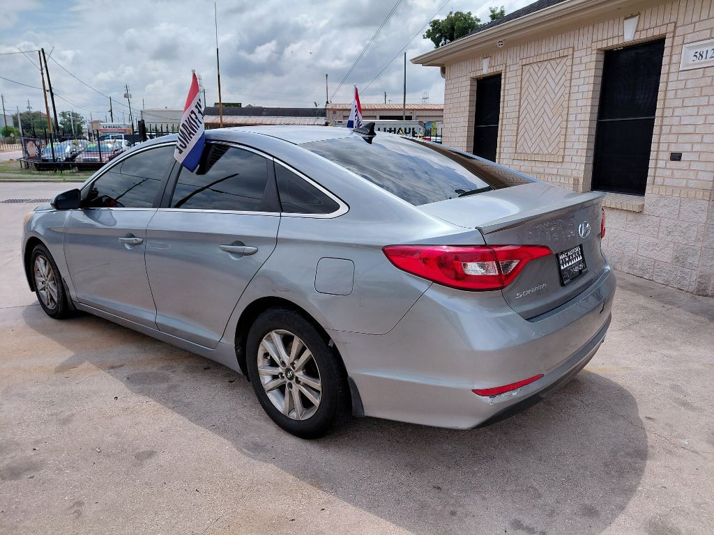 2015 Hyundai Sonata Image 4