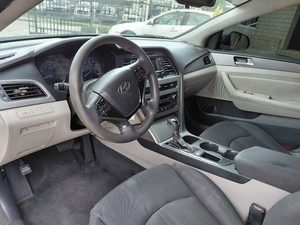 2015 Hyundai Sonata Image 16