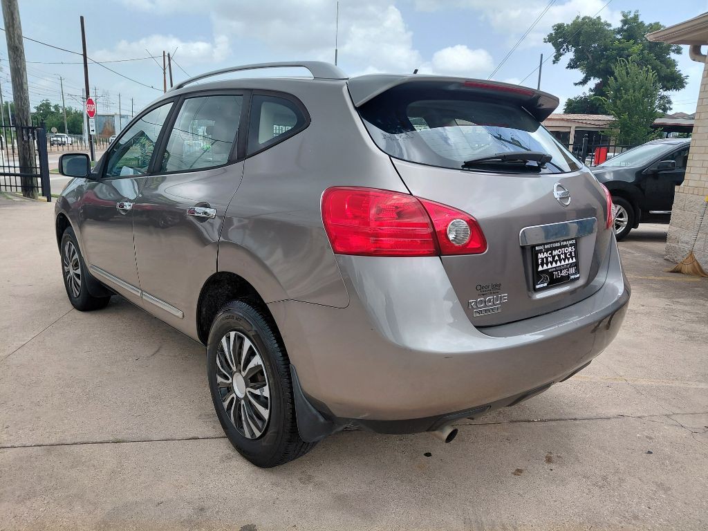 2015 Nissan Rogue Image 8