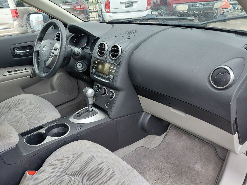 2015 Nissan Rogue Image 13