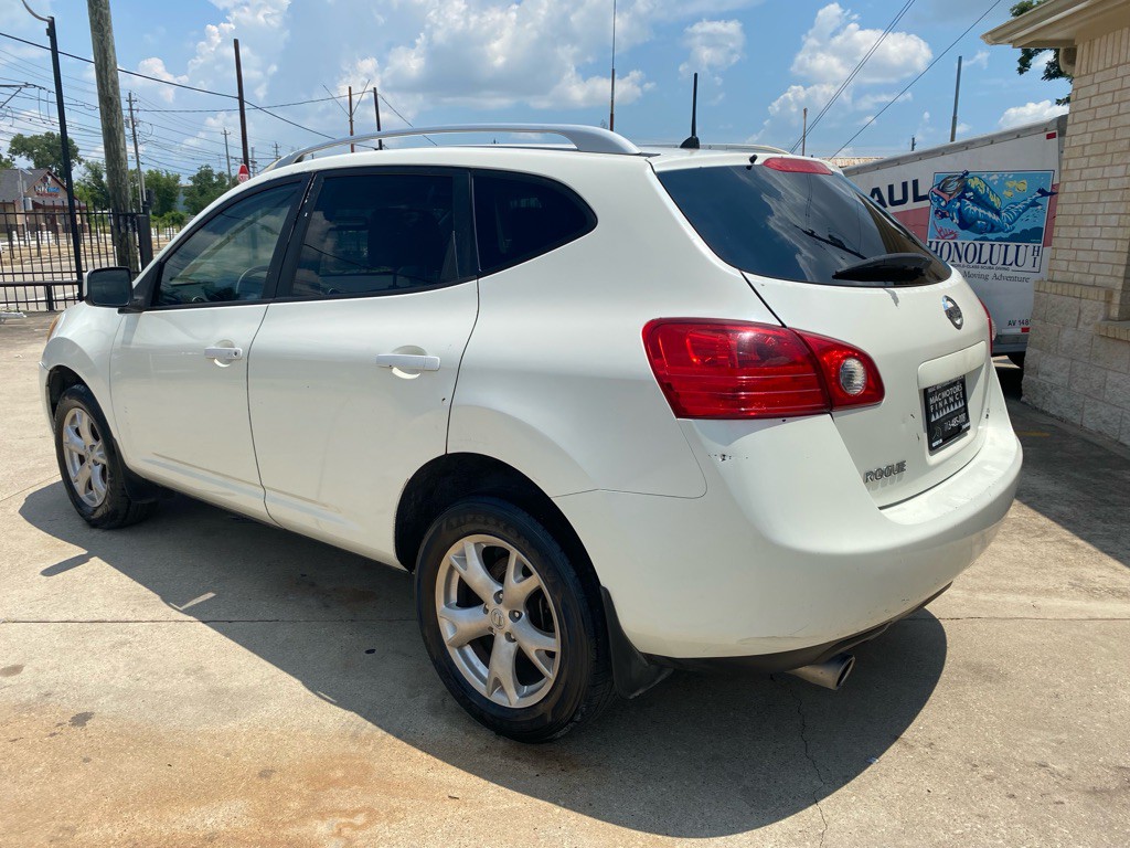 2008 Nissan Rogue Image 2