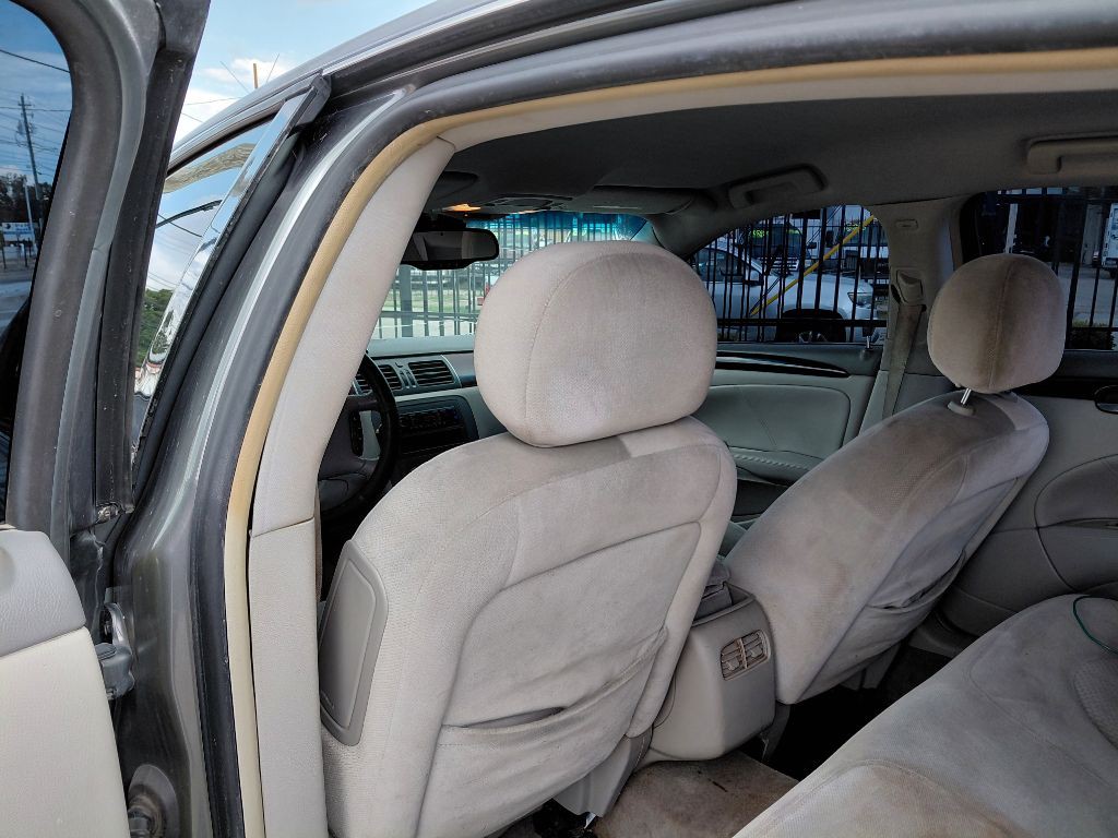 2008 Buick Lucerne Image 11