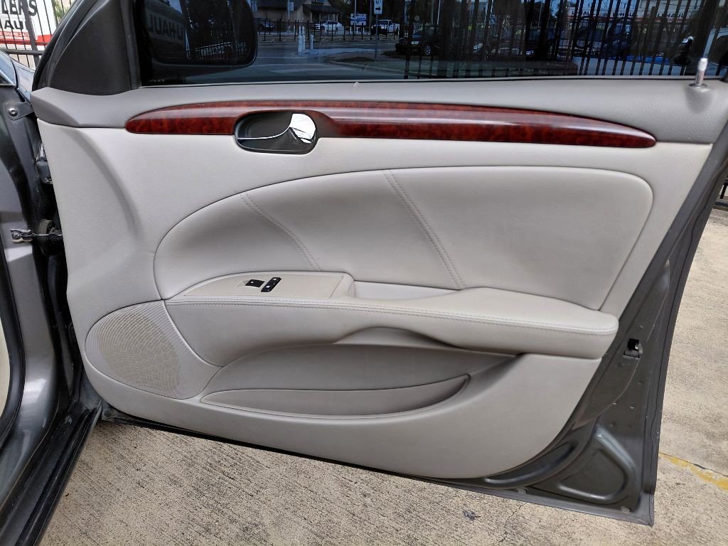 2008 Buick Lucerne Image 12