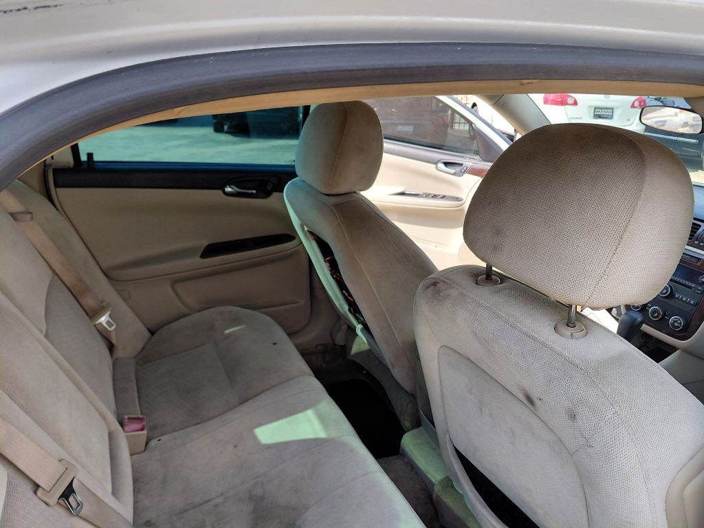 2011 Chevrolet Impala Image 11