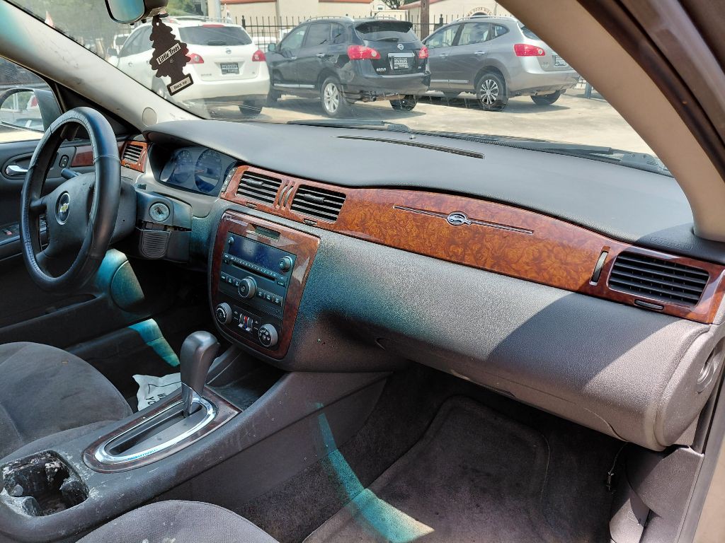 2011 Chevrolet Impala Image 19