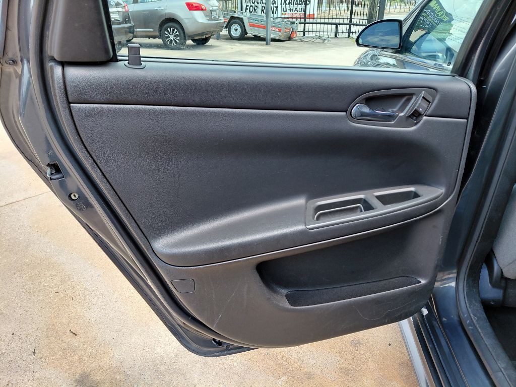 2011 Chevrolet Impala Image 23