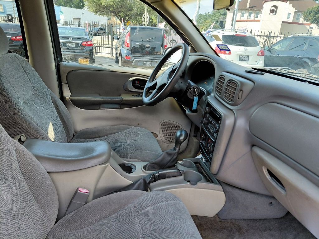 2003 Chevrolet Trailblazer Image 6