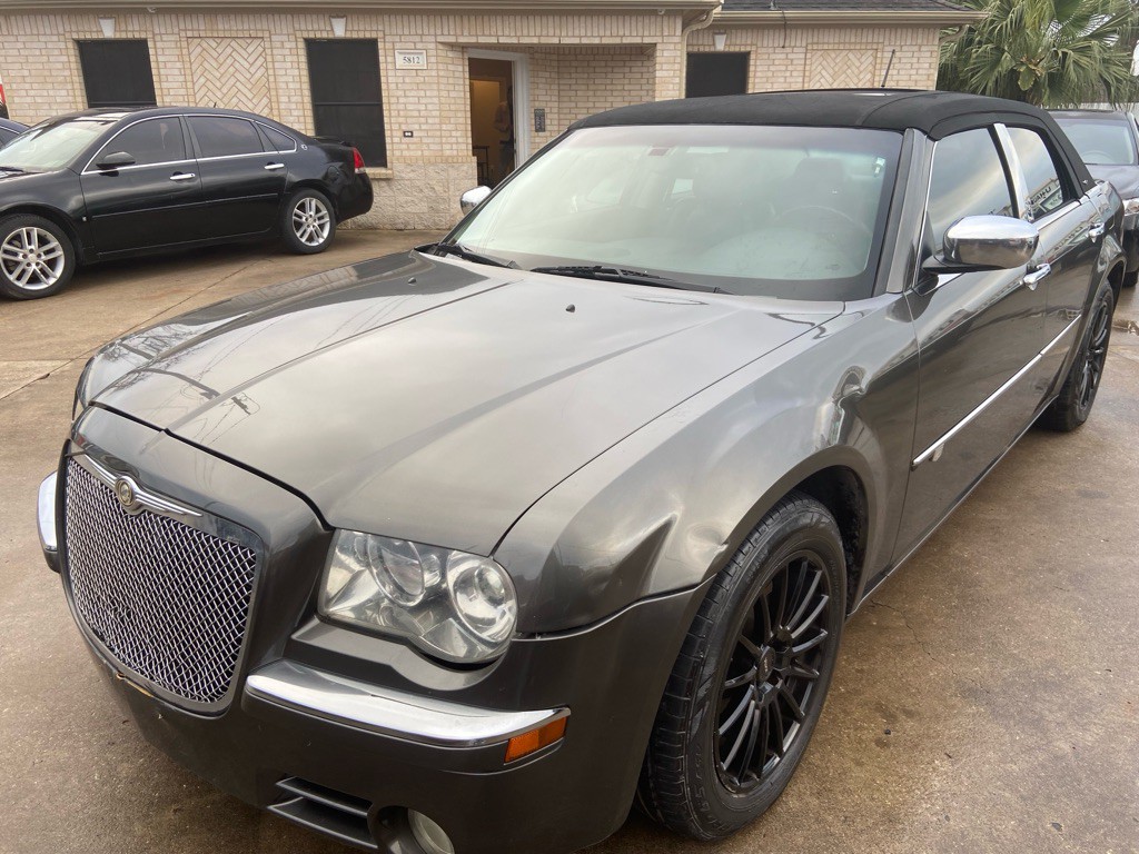 2008 Chrysler 300 Image 5