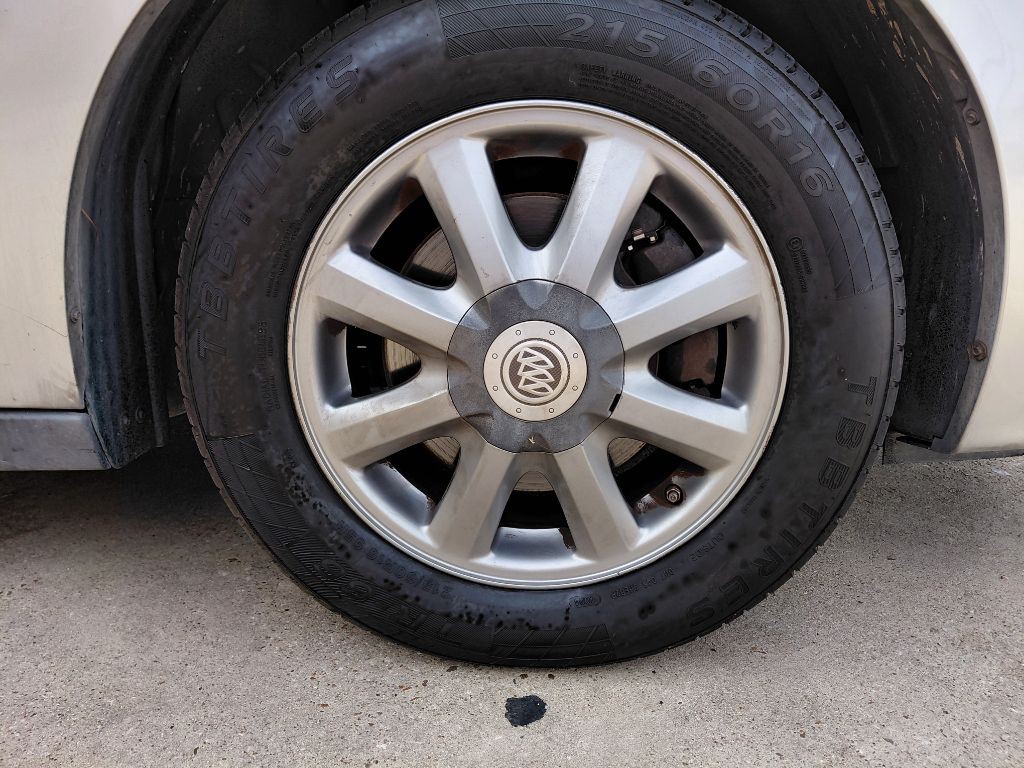 2008 Buick Lacrosse Image 18