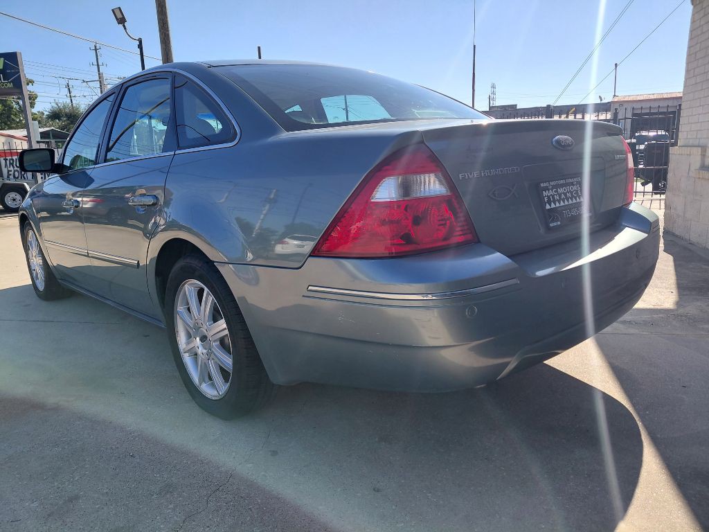 2005 Ford Five Hundred Image 3