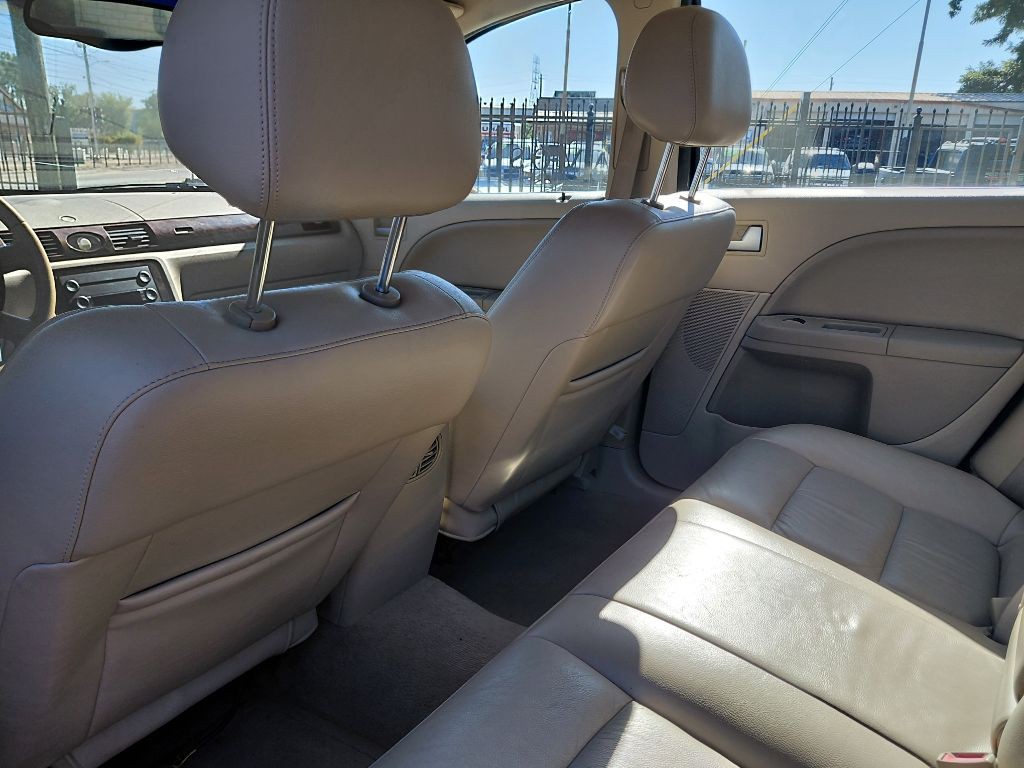 2005 Ford Five Hundred Image 15