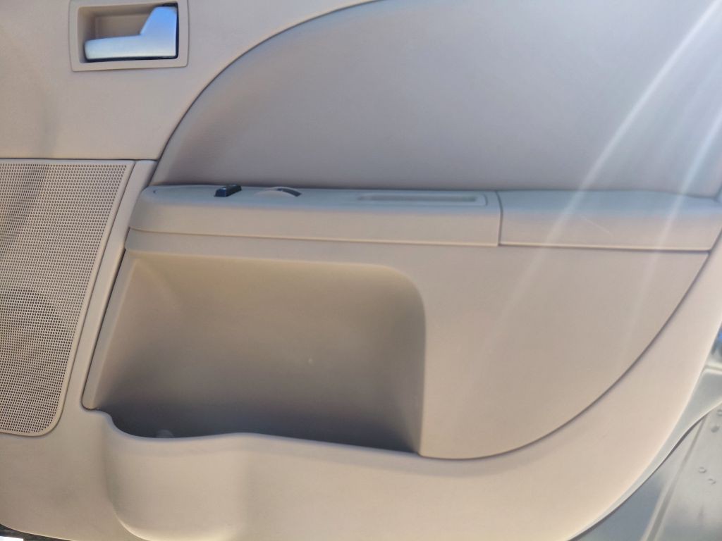 2005 Ford Five Hundred Image 18