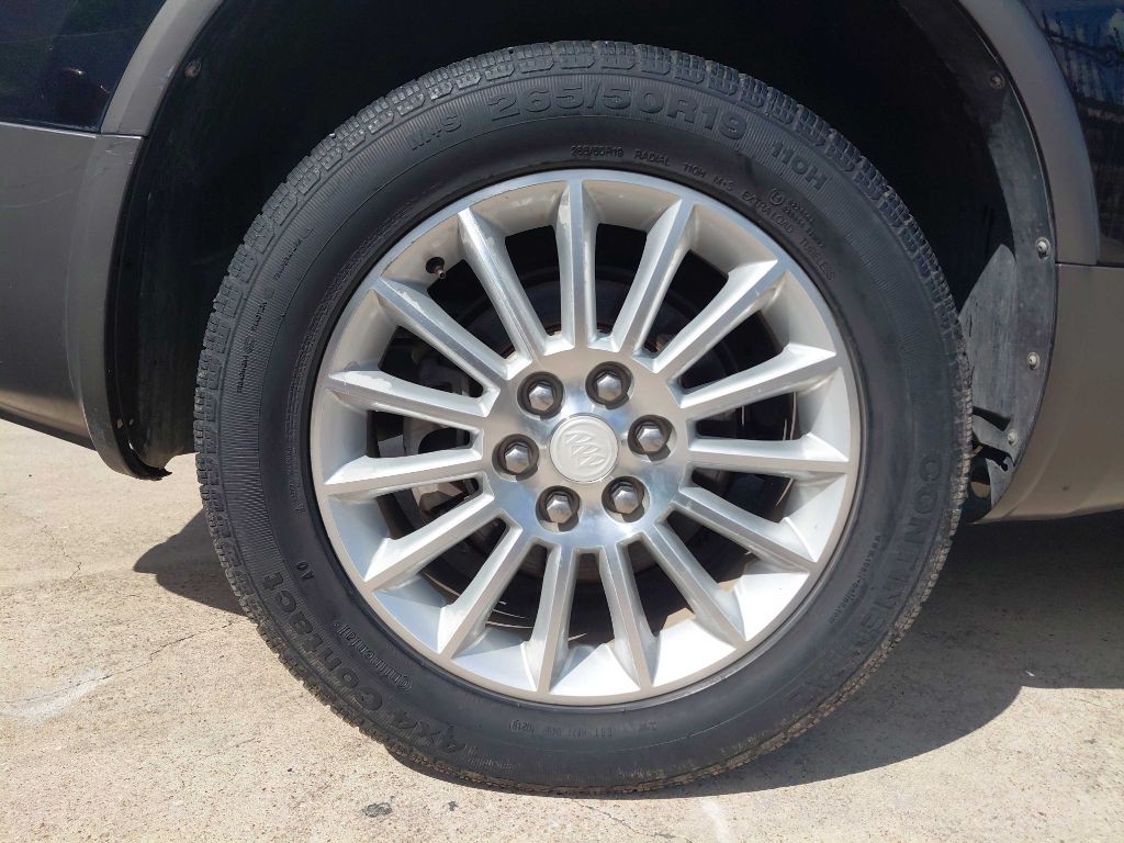 2011 Buick Enclave Image 17