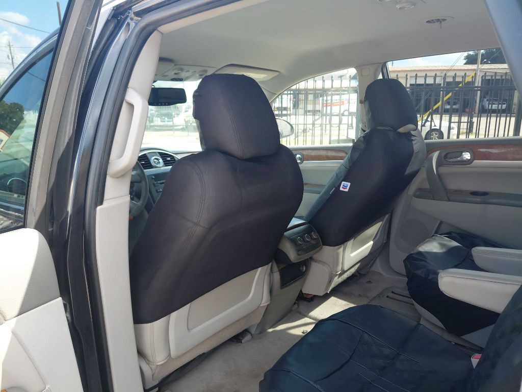2011 Buick Enclave Image 35