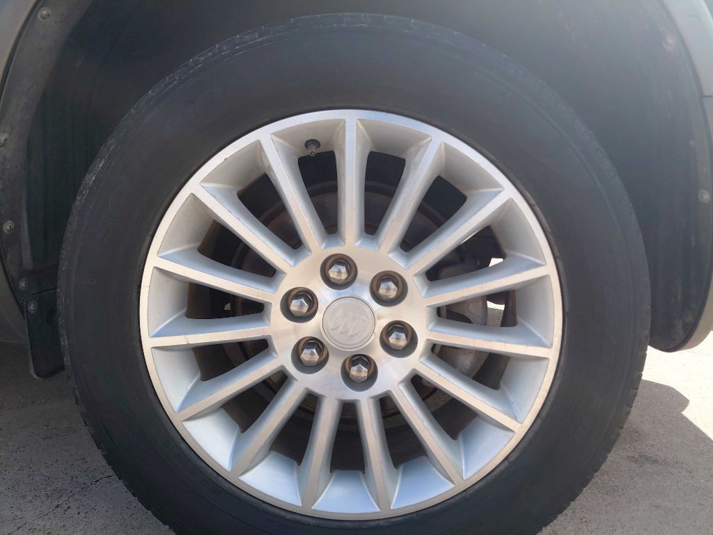 2011 Buick Enclave Image 39