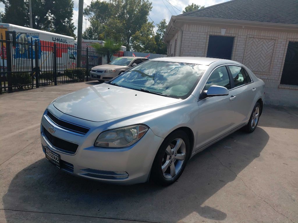 2011 Chevrolet Malibu Image 8