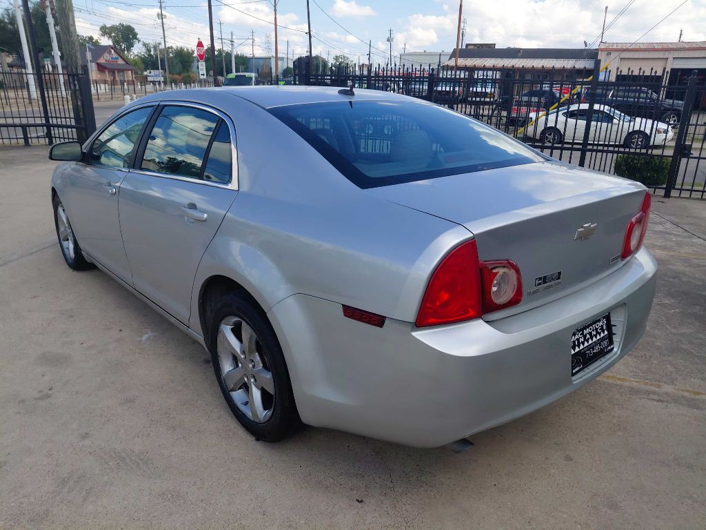 2011 Chevrolet Malibu Image 19