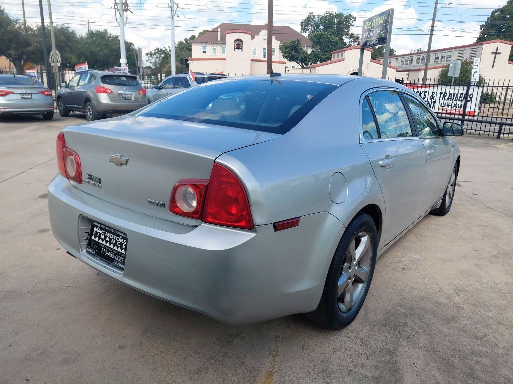 2011 Chevrolet Malibu Image 24