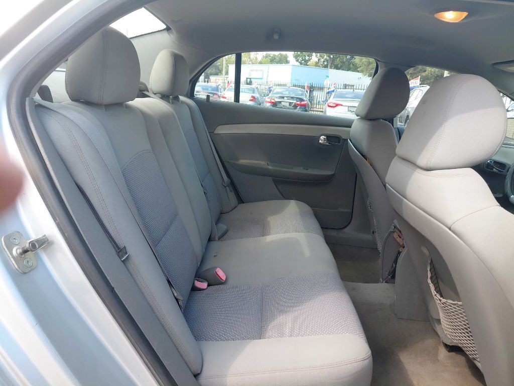 2011 Chevrolet Malibu Image 33