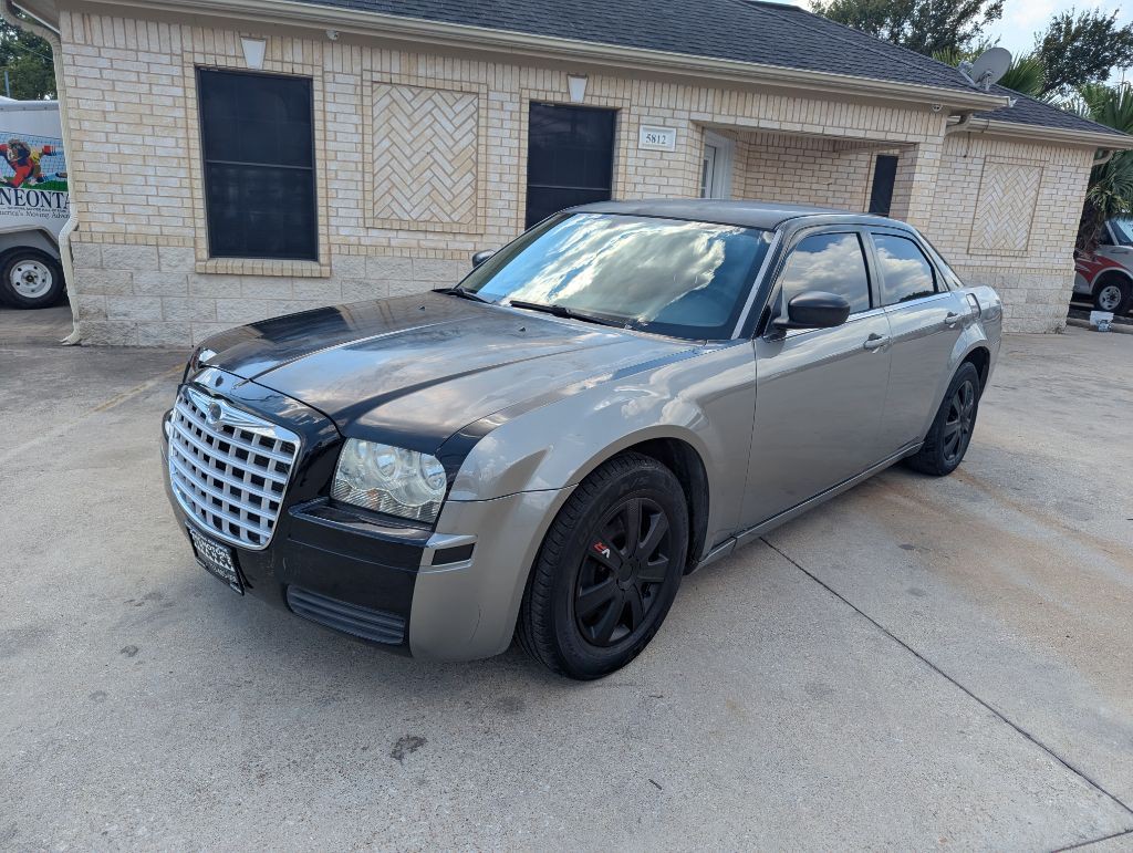 2007 Chrysler 300 Image 5