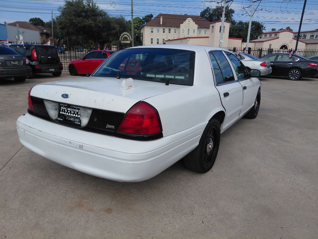 2006 Ford Crown Victoria Image 4