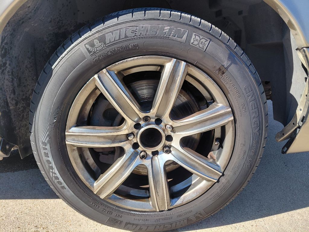 2004 Mercury Grand Marquis Image 15