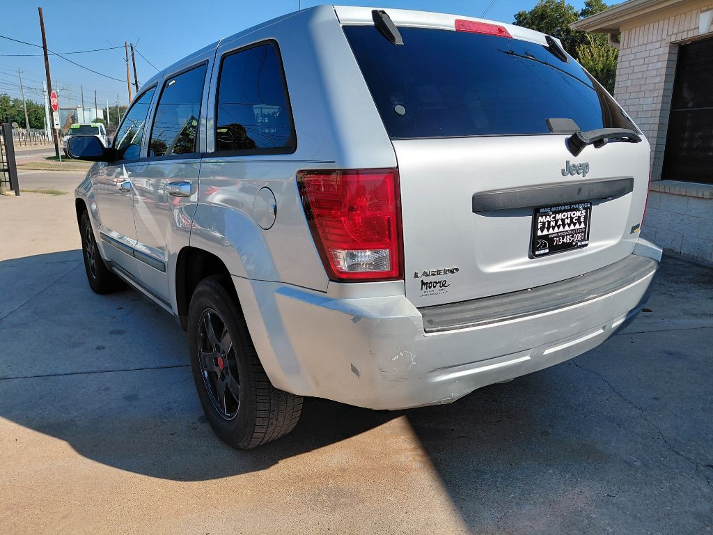 2008 Jeep Grand Cherokee Image 2