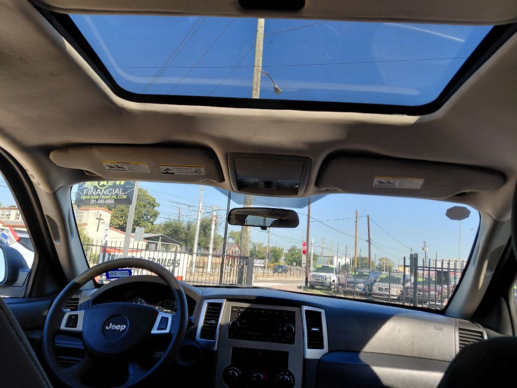 2008 Jeep Grand Cherokee Image 12