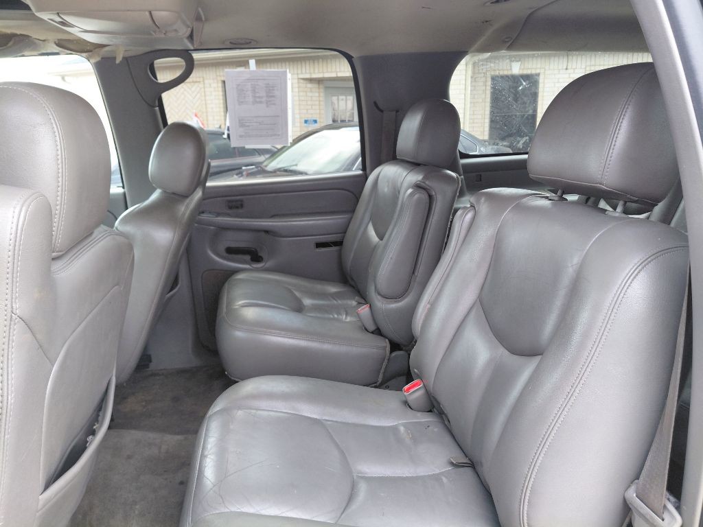 2005 Chevrolet Suburban Image 9