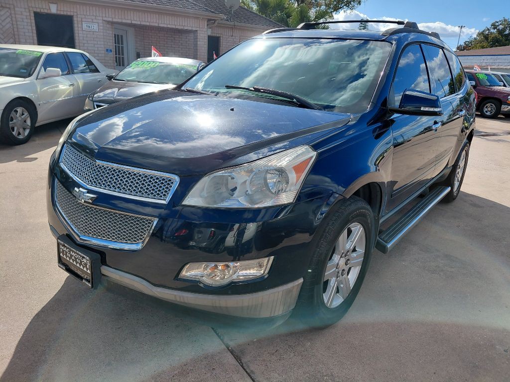 2011 Chevrolet Traverse Image 3