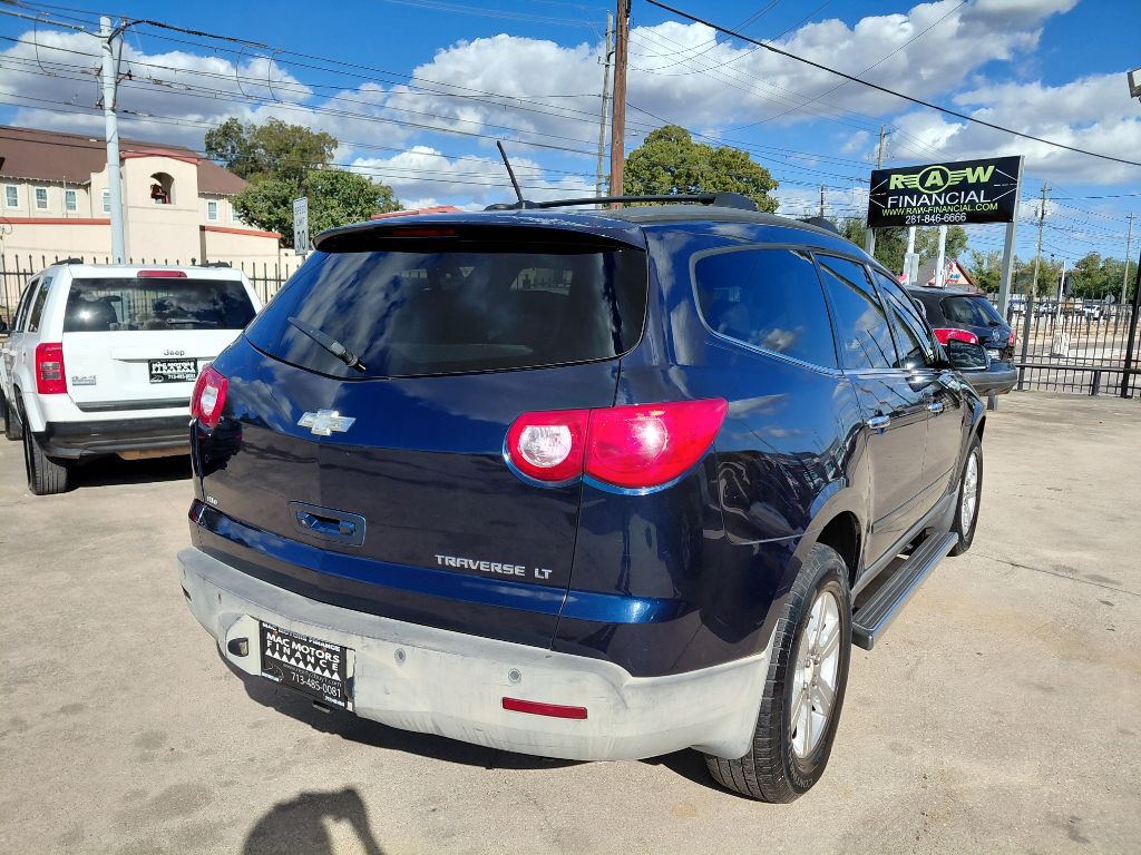 2011 Chevrolet Traverse Image 4
