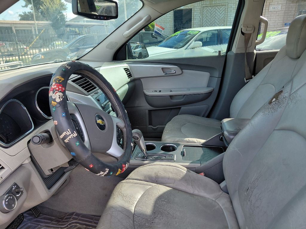 2011 Chevrolet Traverse Image 10
