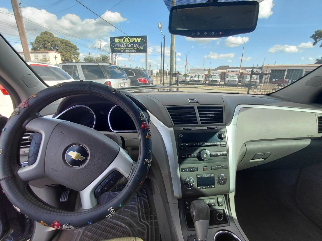 2011 Chevrolet Traverse Image 11