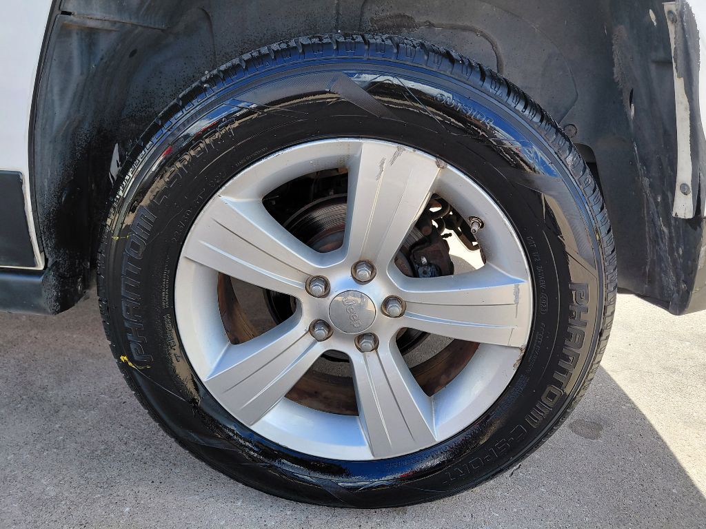 2011 Jeep Patriot Image 8