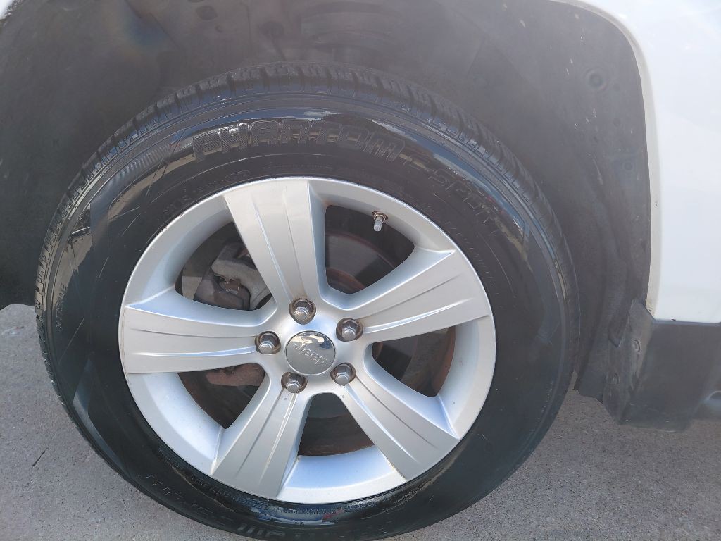 2011 Jeep Patriot Image 10