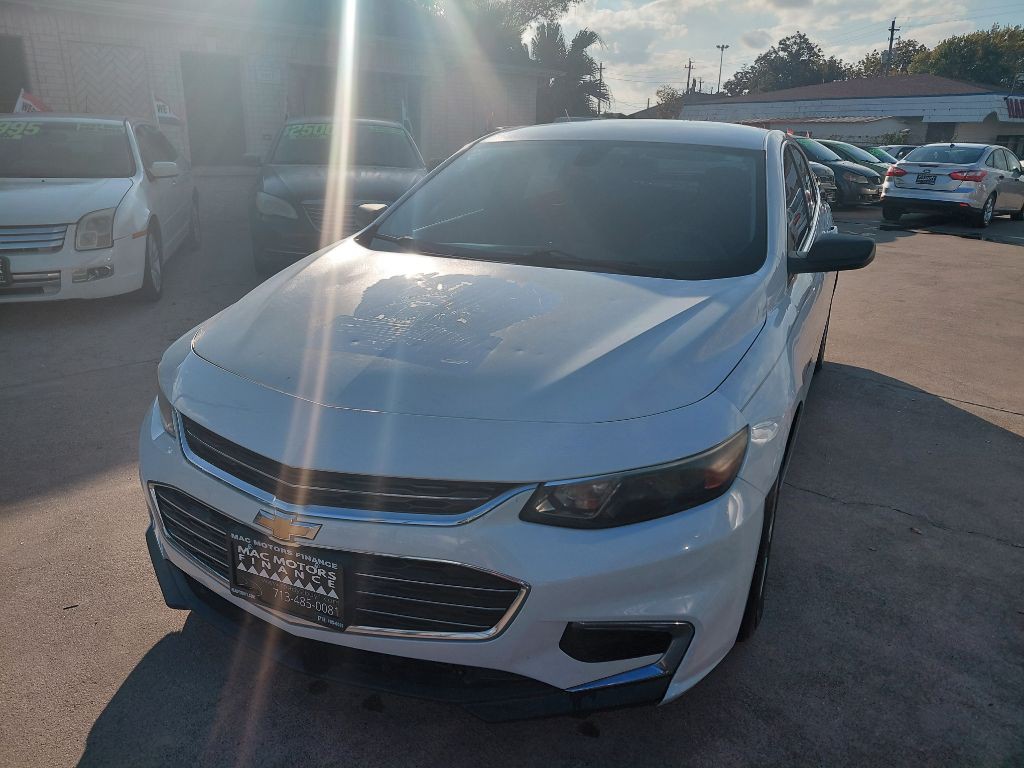 2017 Chevrolet Malibu Image 3