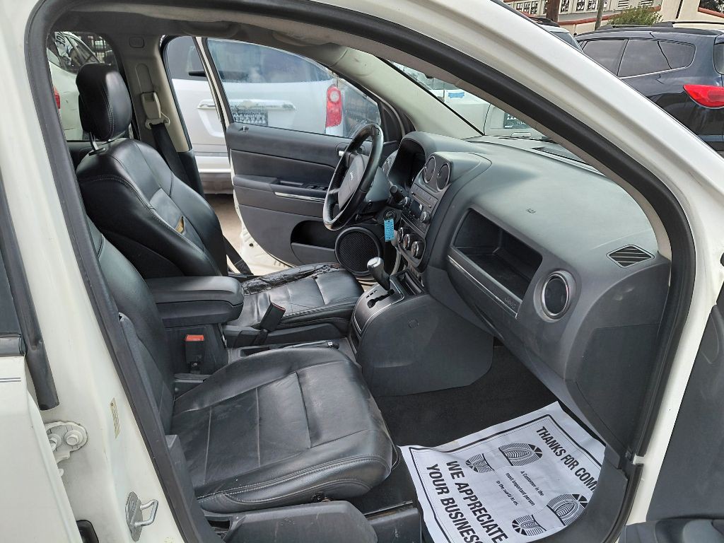 2010 Jeep Compass Image 10