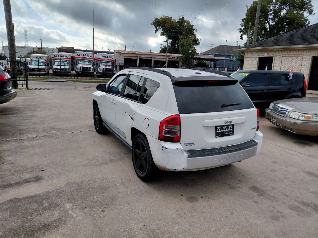 2010 Jeep Compass Image 4