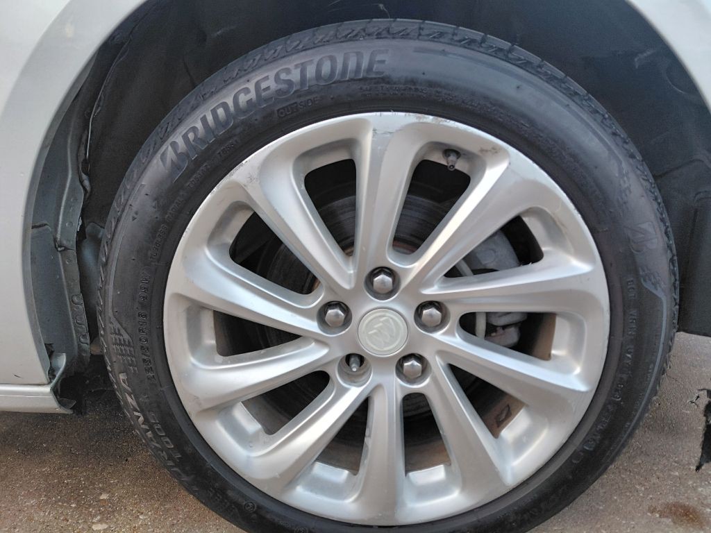 2014 Buick Lacrosse Image 7