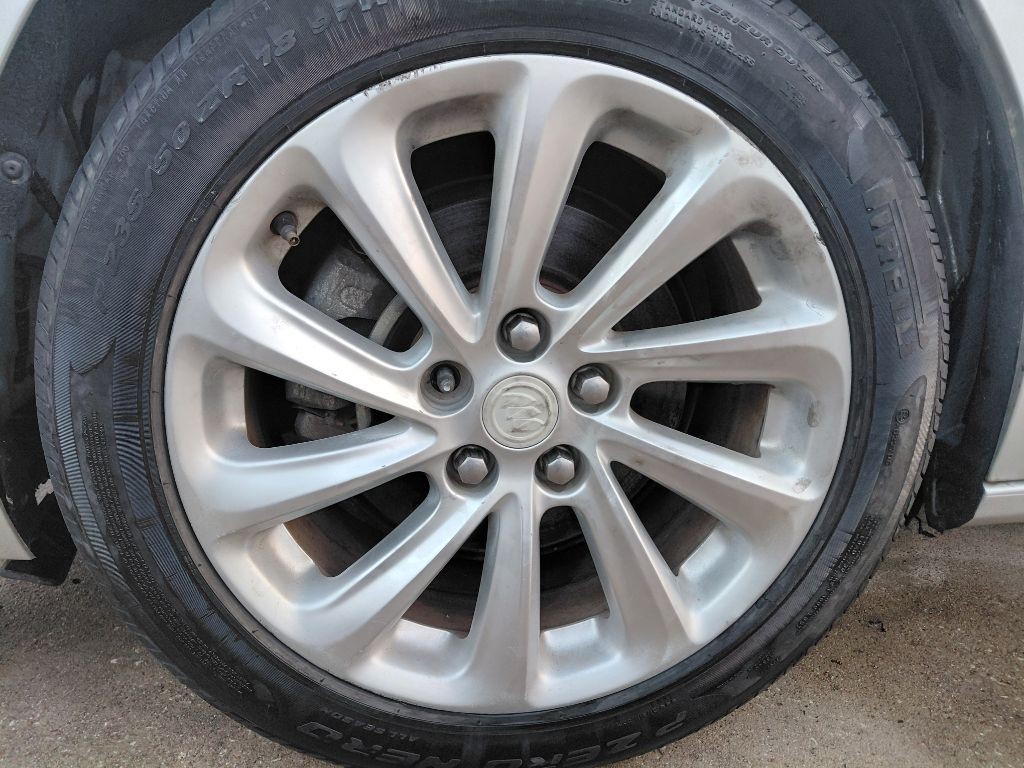 2014 Buick Lacrosse Image 10