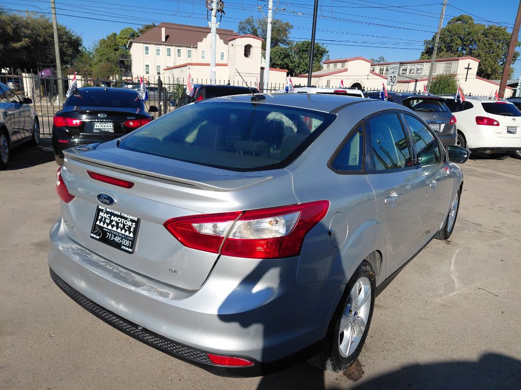 2012 Ford Focus Image 4