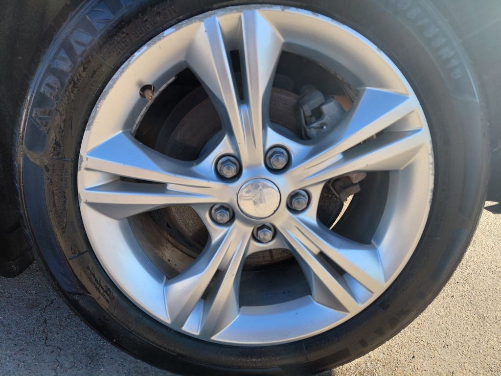 2012 Ford Focus Image 9