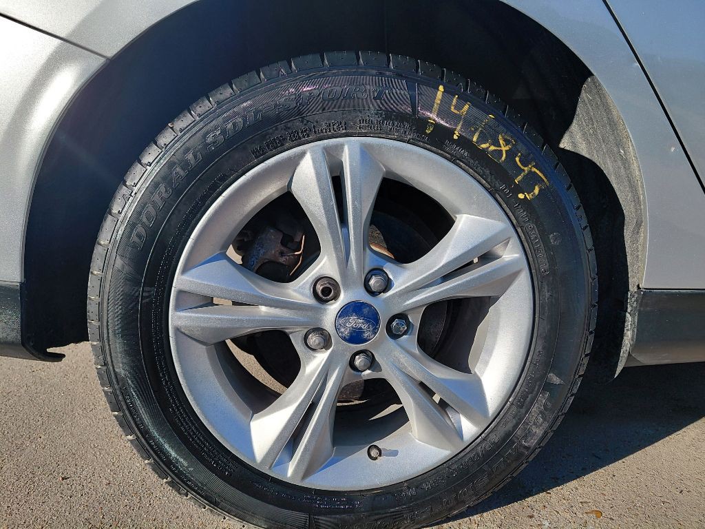 2012 Ford Focus Image 11