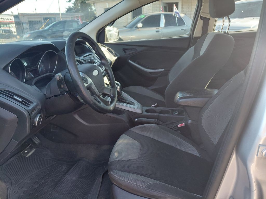 2012 Ford Focus Image 12
