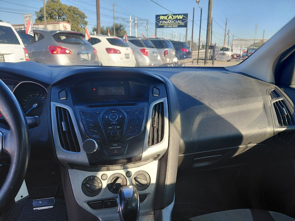 2012 Ford Focus Image 13