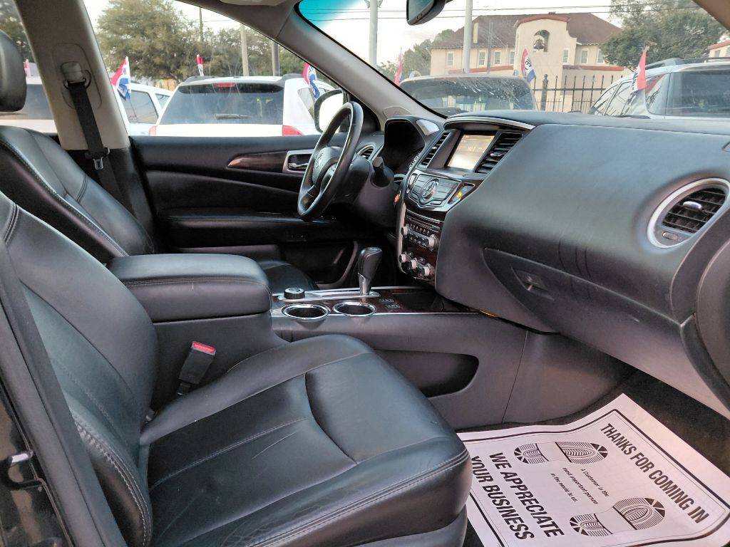 2013 Nissan Pathfinder Image 12